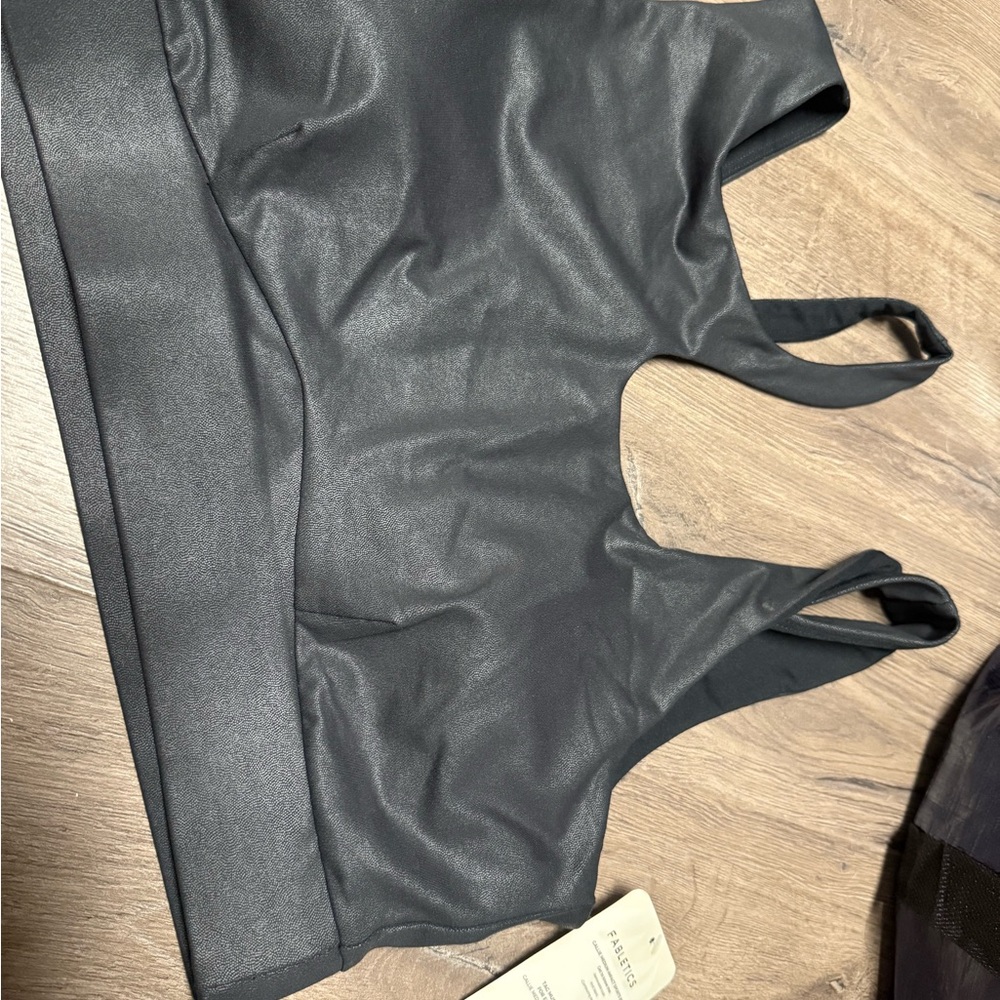 Black Faux Leather Crop Top Bra XL NWT Fabletics